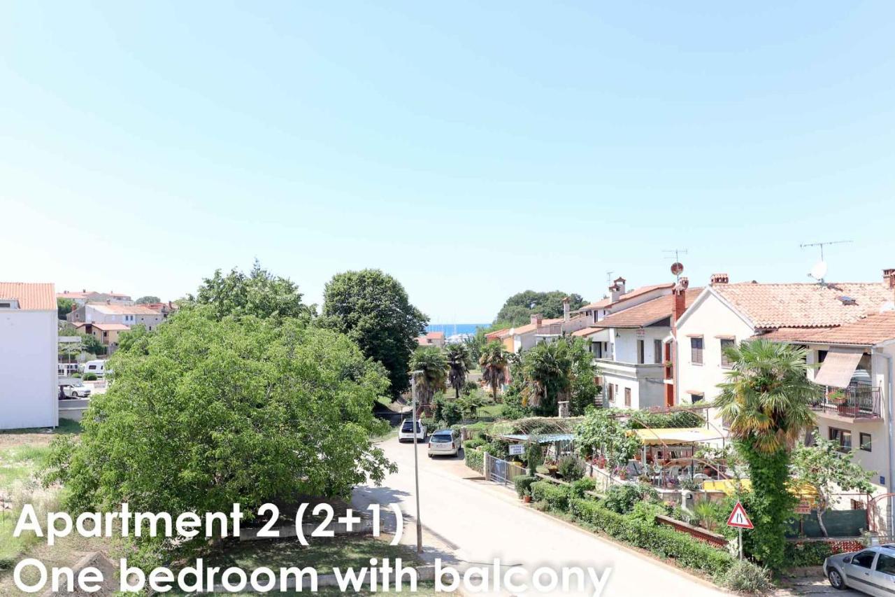 Sunshine Apartments Funtana With Balcony And Sea View Екстериор снимка